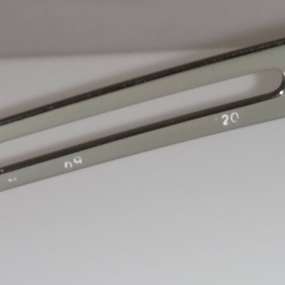 Prada Gunmetal Aviator sunglasses - Style OPR 60FS - Picture 6 of 8